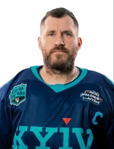 Mārtiņš Karsums Bio: Parents, Instagram, Clubs, Age, Height, Ethnicity, Religion, Wife