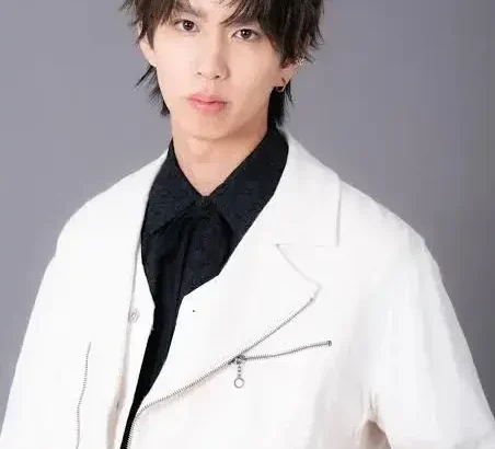 17725450293032688133689515729734-452x641